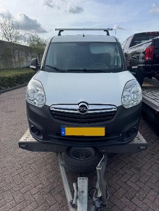 Damaged car Opel Combo 1.3 CDTI 16V Bestel  Diesel 1.248cc 70kW (95pk) FWD 2018/11