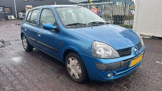 Voiture accidenté Renault Clio  2002/1