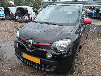 Vaurioauto  passenger cars Renault Twingo  2016/1