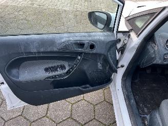 Ford Fiesta 1.25 Champion picture 14