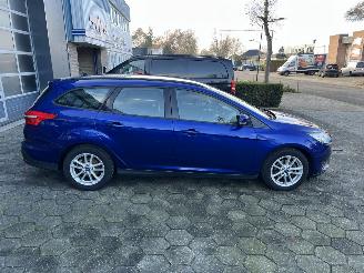 Ford Focus Wagon 1.0 Trend Edition picture 6