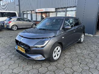 Vaurioauto  passenger cars Suzuki Swift 1.2 Hybrid 2024/7
