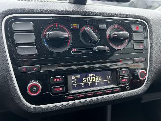 Volkswagen Up! 1.0 take up! picture 18