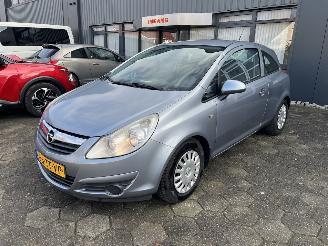 Schadeauto Opel Corsa 1.2 16V Essentia 2007/2