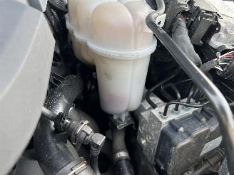 Audi A4 Avant 2.0 TDI quattro Sport Pro Line S picture 12