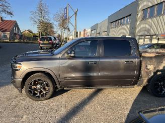 Dodge Ram 1500 Limited 5.7 V8 CC 4X4 picture 2