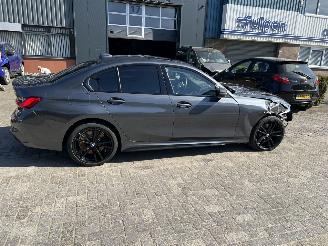 BMW 3-serie 330e High Executive picture 10