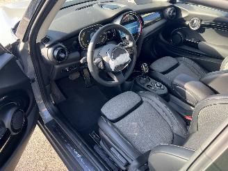 Mini Electric Camden Edition 33 kWh picture 9