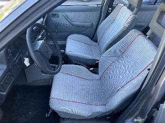 Opel Kadett 1.6i LS picture 12