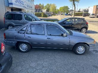 Opel Kadett 1.6i LS picture 8