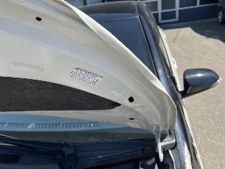 Toyota Yaris 1.5 Hybrid Y20 Gold Edition picture 15