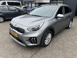 Schadeauto Kia Niro 1.6 GDI HYBRID 2021/4