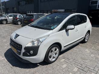 skadebil auto Peugeot 3008 1.6 THP Première 2009/11