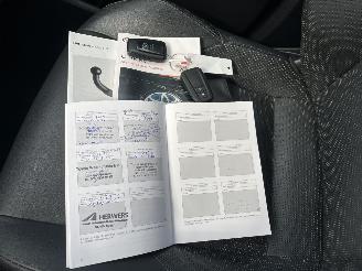 Toyota CH-R 2.0 Hybrid Executive picture 34