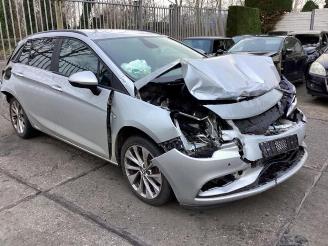 Vrakbiler auto Opel Astra Astra K Sports Tourer, Combi, 2015 / 2022 1.0 Turbo 12V 2017/4