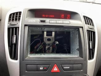 Kia Cee d Cee'd Sporty Wagon (EDF), Combi, 2007 / 2012 1.4 16V picture 9