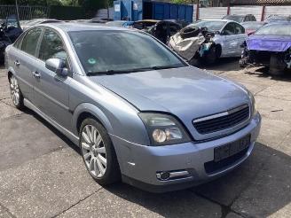 Coche siniestrado Opel Vectra Vectra C GTS, Hatchback 5-drs, 2002 / 2008 3.2 V6 24V 2004/1