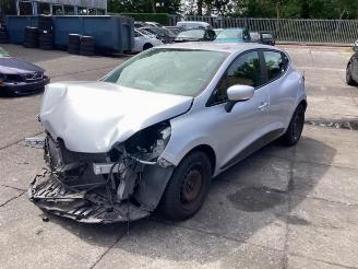 Coche siniestrado Renault Clio Clio IV (5R), Hatchback 5-drs, 2012 / 2021 0.9 Energy TCE 90 12V 2013/3