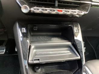 Peugeot 208 208 II (UB/UH/UP), Hatchback 5-drs, 2019 1.2 Vti 12V PureTech 100 picture 17