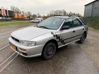 uszkodzony samochody osobowe Subaru Impreza 1.6i GL AWD 16V Hatchback 4Dr Benzine 1.597cc 70kW (95pk) 4x4 1998-06/2000-12 (GF4) EJ161 1999/1