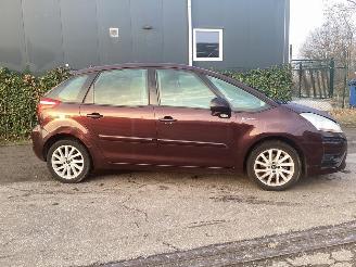 Citroën C4-picasso 2.0 16V Autom. MPV  Benzine 1.998cc 103kW (140pk) FWD 2007-09/2013-08 (UD; UE; UF) EW10A; RFJ picture 4