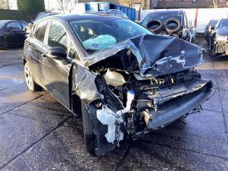 Salvage car Ford Fiesta Fiesta 7, Hatchback, 2017 1.0 EcoBoost 12V Hybrid 125 2022/9