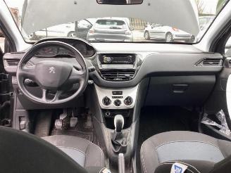 Peugeot 208 208 I (CA/CC/CK/CL), Hatchback, 2012 / 2019 1.0 Vti 12V PureTech picture 15