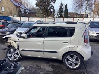 Kia Soul Soul I (AM), MPV, 2009 / 2014 1.6 CVVT 16V picture 2