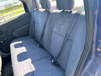 Dacia Logan 1.4 Sedan 4Dr Benzine 1.390cc 55kW (75pk) FWD 2004-09/2012-10 (LSOAH; LS0CH; LS0EH; LS0GH; LSDEAE; LSDAE; LSDAH; LSDEH; LSDJH; LSRAH; LSREH; LSRJH) K7J710; K7JA7 picture 12