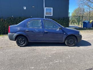 Dacia Logan 1.4 Sedan 4Dr Benzine 1.390cc 55kW (75pk) FWD 2004-09/2012-10 (LSOAH; LS0CH; LS0EH; LS0GH; LSDEAE; LSDAE; LSDAH; LSDEH; LSDJH; LSRAH; LSREH; LSRJH) K7J710; K7JA7 picture 2