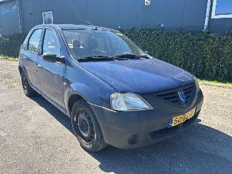 Unfallwagen Dacia Logan 1.4 Sedan 4Dr Benzine 1.390cc 55kW (75pk) FWD 2004-09/2012-10 (LSOAH; LS0CH; LS0EH; LS0GH; LSDEAE; LSDAE; LSDAH; LSDEH; LSDJH; LSRAH; LSREH; LSRJH) K7J710; K7JA7 2006/1
