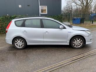 Hyundai I-30 i30 Crosswagon (WWH), Combi, 2007 / 2012 1.6 CVVT 16V picture 5