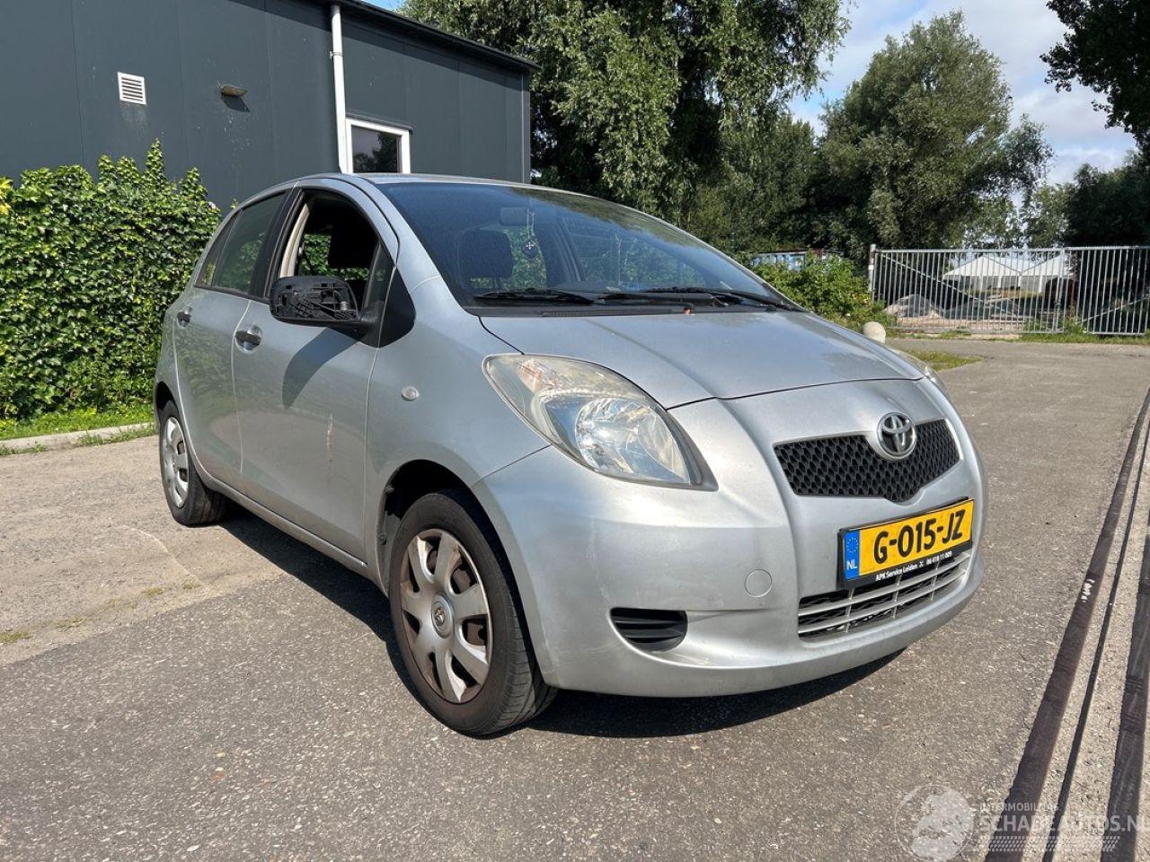 Toyota Yaris 1.0 12V VVT-i Hatchback  Benzine 998cc 51kW (69pk) FWD 2005-08/2011-12 (KSP90) 1KRFE