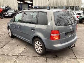 Volkswagen Touran Touran (1T1/T2), MPV, 2003 / 2010 1.6 FSI 16V picture 3