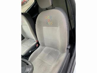 Renault Twingo Twingo II (CN), Hatchback 3-drs, 2007 / 2014 1.2 16V picture 23