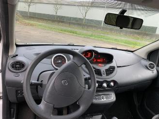 Renault Twingo Twingo II (CN), Hatchback 3-drs, 2007 / 2014 1.2 16V picture 17