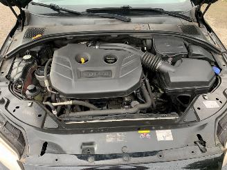 Volvo V-70 2.0 T 16V Combi/o  Benzine 1.999cc 149kW (203pk) FWD 2009-09/2011-12 (BW44) B4204T6 picture 9
