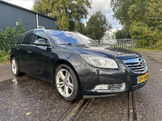 Unfallwagen Opel Insignia 2.0 turbo Cosmo Opel Insignia Sports Tourer 2010/12