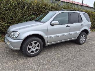 begagnad bil auto Mercedes M-klasse 270 2.7 CDI 20V 2004/1