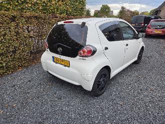 Toyota Aygo 1.0-12V Cool picture 2