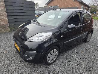 Peugeot 107 1.0 Active picture 7