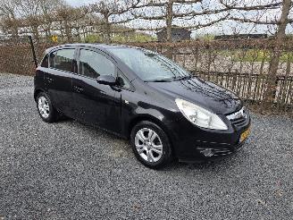 skadebil auto Opel Corsa 1.2 16 V Edition 2009/4