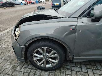 Audi Q3 S-Line DSG Matrix Leder Camera 2.0 tdi picture 10