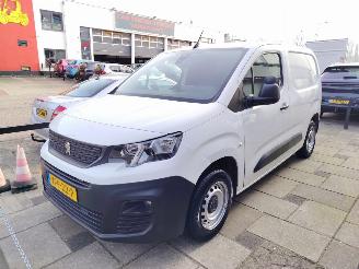 Schadeauto Peugeot Partner Groot Navi MOTORSCHADE! 2020/4