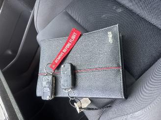 Volkswagen Golf R32 3.2 V6 DSG NL Auto Dakraam NAP picture 6