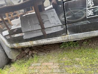 damaged passenger cars Volkswagen Transporter TDI 2.5 1998/1