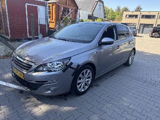  Peugeot 308 1.2 puretech style PANO 2015/1