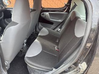 Peugeot 107  picture 13