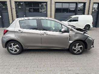 Toyota Yaris 1.5 Hybrid Lease picture 4
