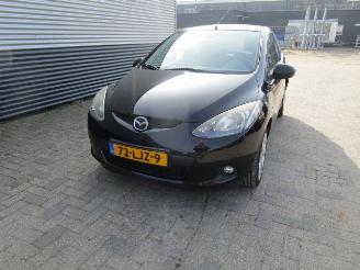 krockskadad bil auto Mazda 2  2010/5